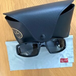 Ray-Ban Black RB4335 Sunglasses